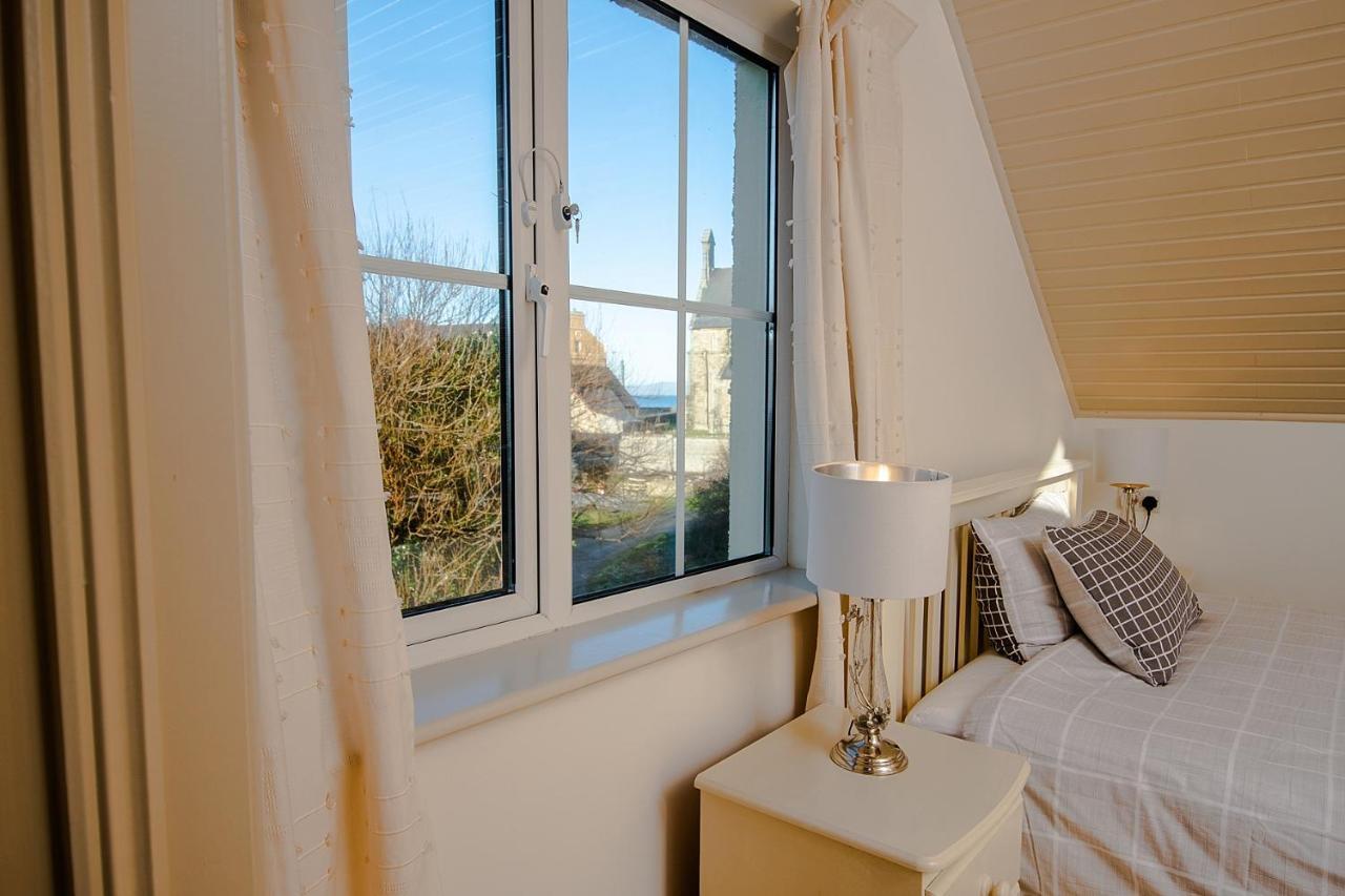 Bradog House - Beautiful 4 Bedroom House In Central 번드런 외부 사진